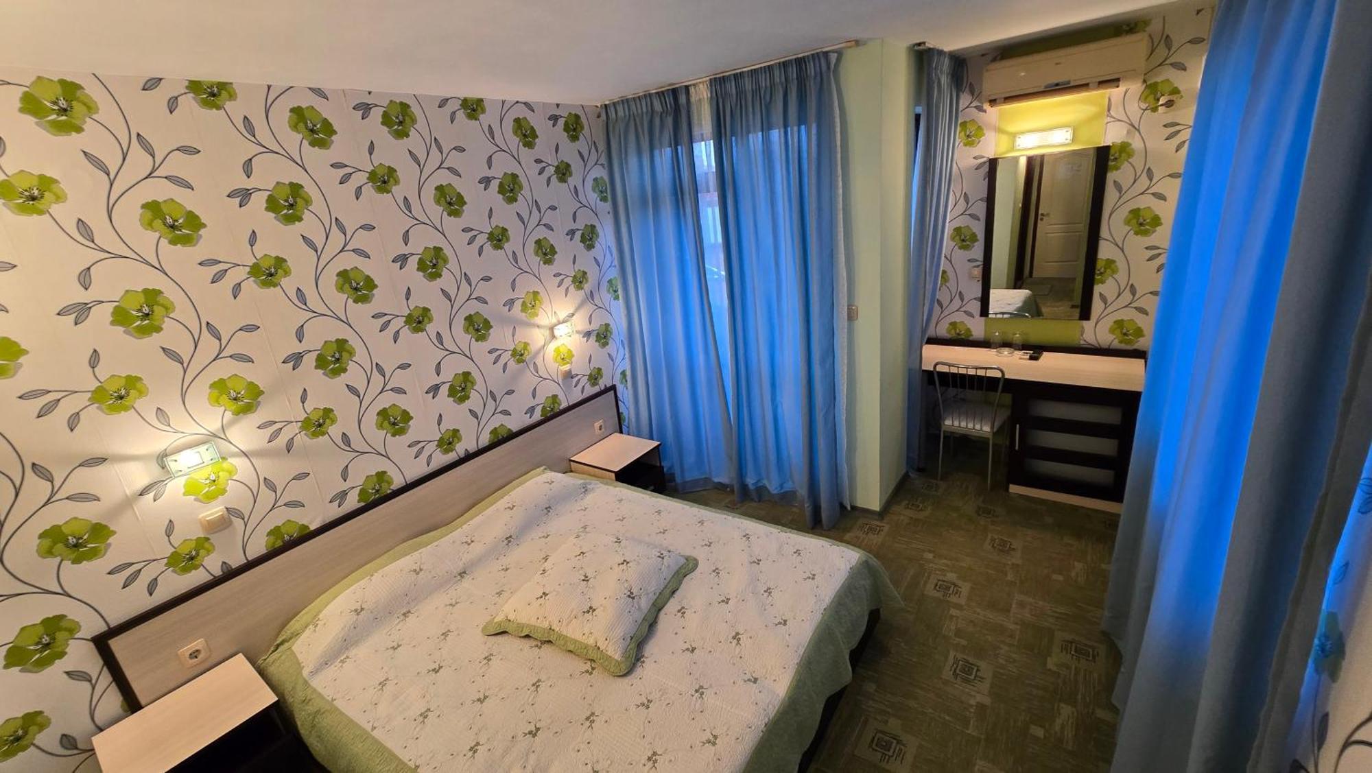 Excelsior Family Hotel Равда Экстерьер фото